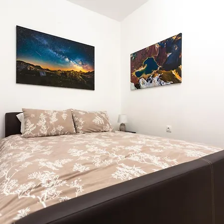 Beehome Apartment