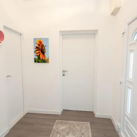 Beehome Apartment Mostar
