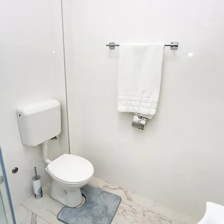 Apartment Beehome *