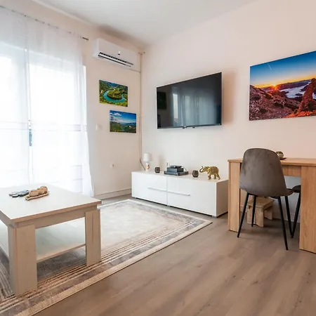 Beehome Apartment