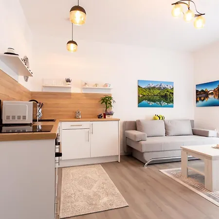 Beehome Apartment